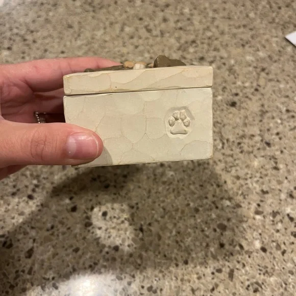 Willow Tree Hug box - Picture 5 of 5